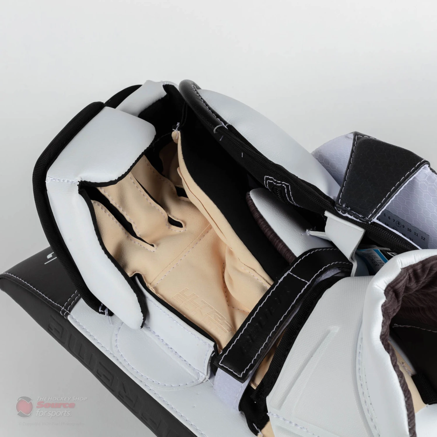 Bauer Supreme UltraSonic Senior Goalie Blocker 8 Bauer Supreme UltraSonic Senior Goalie Blocker - Image 6