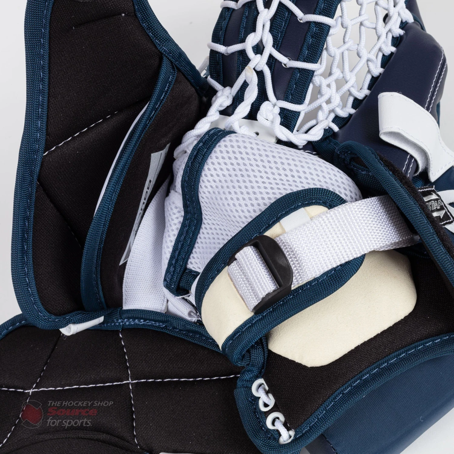 Bauer GSX Junior Goalie Catcher S20 10 Bauer GSX Junior Goalie Catcher S20 - Image 8