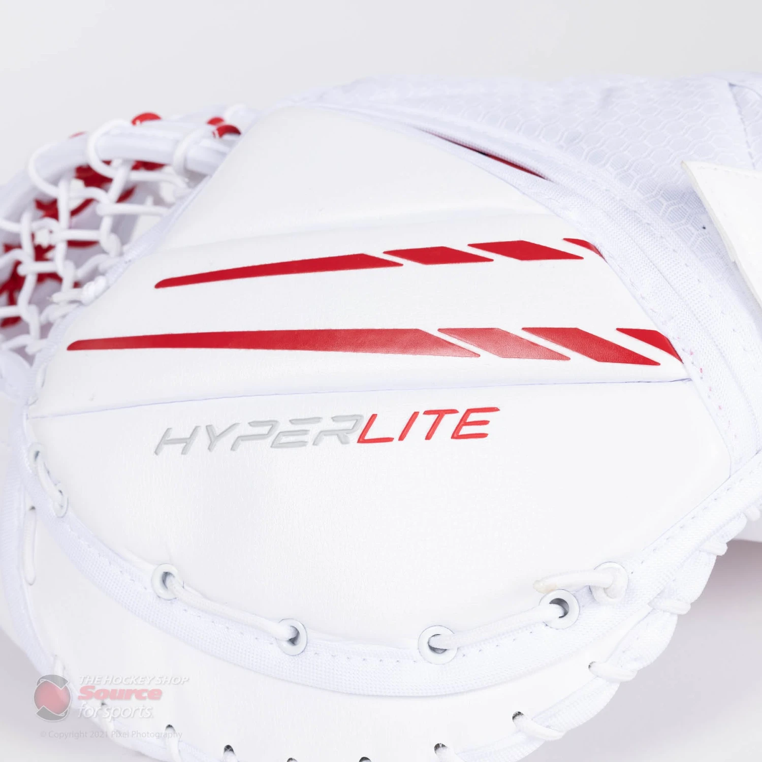 Bauer Vapor HyperLite Senior Goalie Catcher 6 Bauer Vapor HyperLite Senior Goalie Catcher - Image 4
