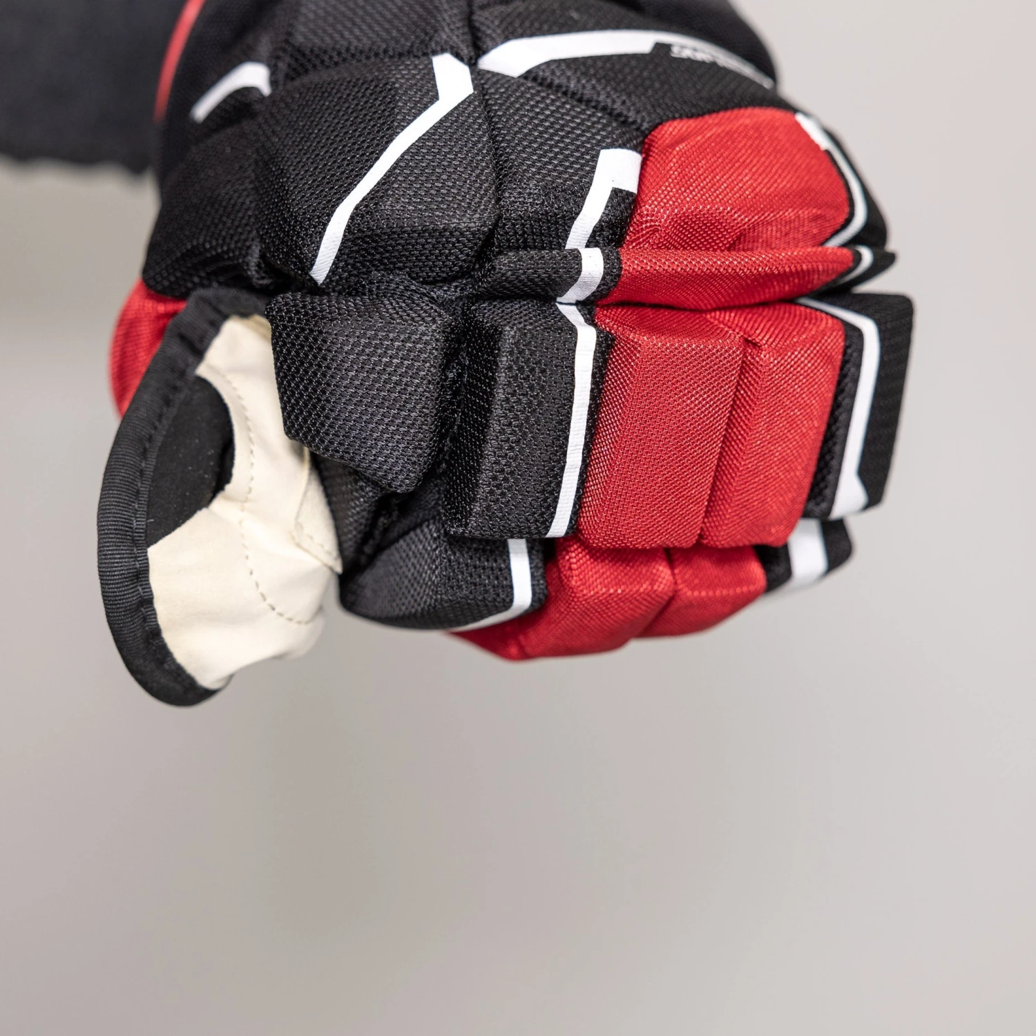 Bauer Supreme M5 Pro Senior Hockey Gloves 19 Bauer Supreme M5 Pro Senior Hockey Gloves - Image 17