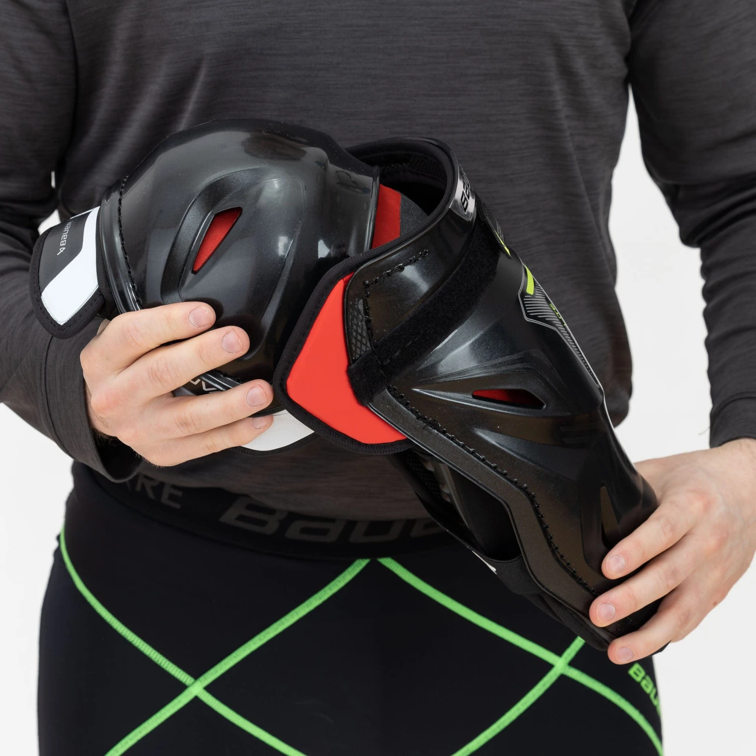 Bauer Vapor Hyperlite Intermediate Hockey Shin Guards 15 Bauer Vapor Hyperlite Intermediate Hockey Shin Guards - Image 13