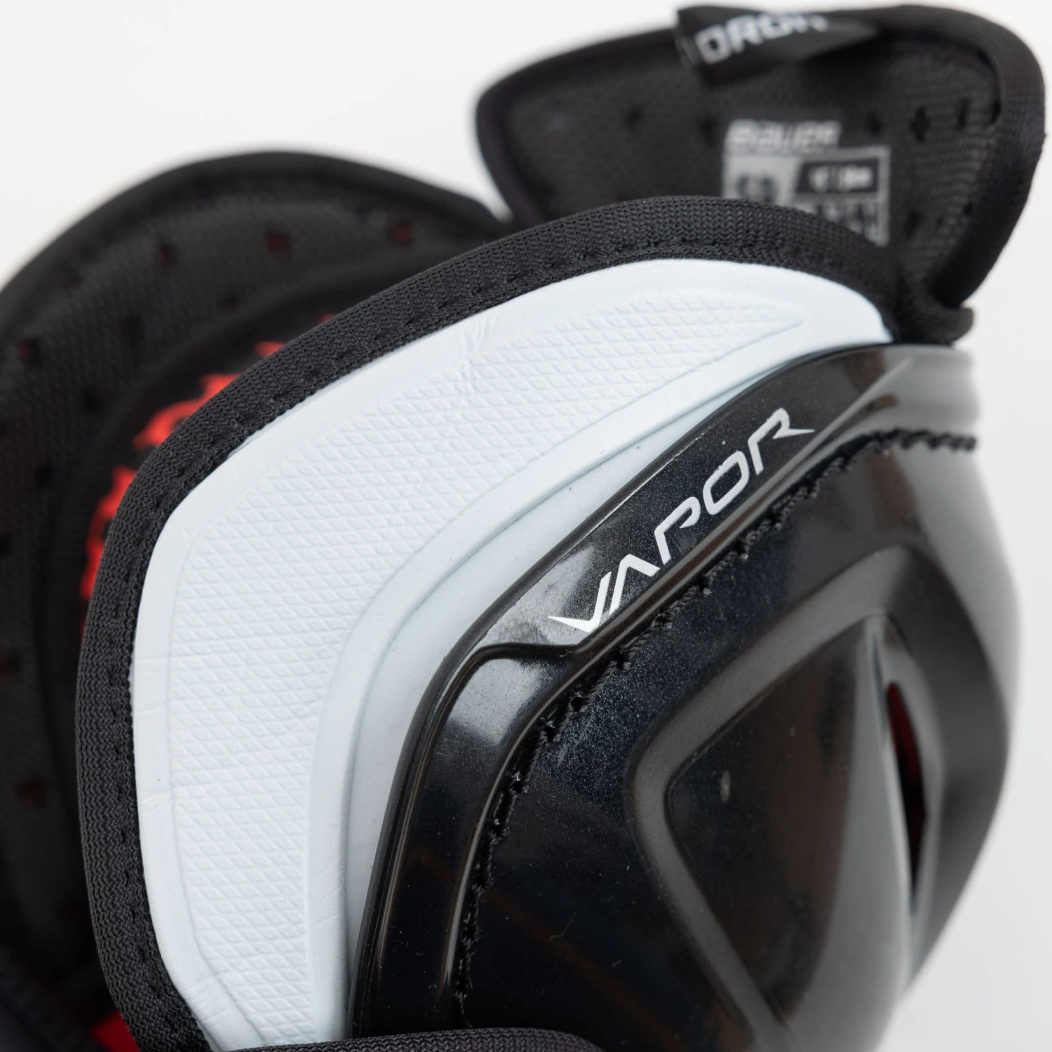 Bauer Vapor Hyperlite Intermediate Hockey Shin Guards 18 Bauer Vapor Hyperlite Intermediate Hockey Shin Guards - Image 16