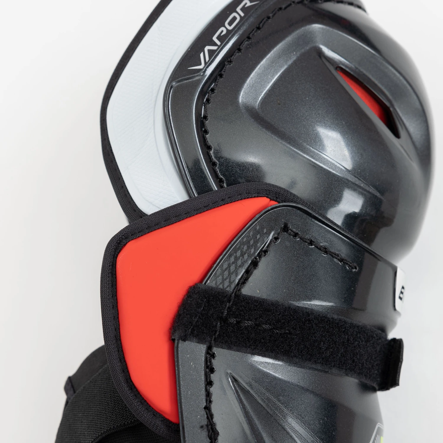 Bauer Vapor Hyperlite Intermediate Hockey Shin Guards 17 Bauer Vapor Hyperlite Intermediate Hockey Shin Guards - Image 15