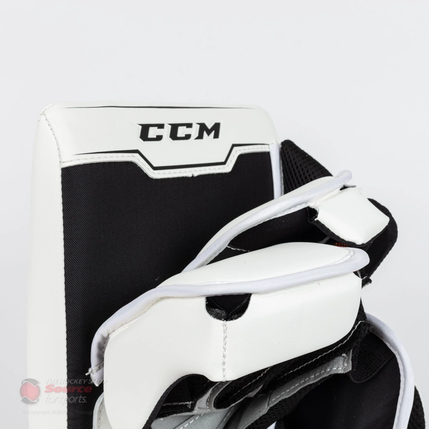 CCM Axis A1.9 Senior Goalie Blocker - Source Exclusive 12 CCM Axis A1.9 Senior Goalie Blocker - Source Exclusive - Image 10