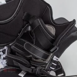 CCM Axis Senior Goalie Catcher - 580 Break Angle -Bauer Official Store ccm catchers ccm axis senior goalie catcher 580 break angle 14364030468162