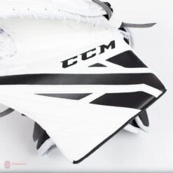 CCM Extreme Flex E4.5 Junior Goalie Catcher - Source Exclusive -Bauer Official Store ccm catchers ccm extreme flex e4 5 junior goalie catcher source exclusive 5323871912002