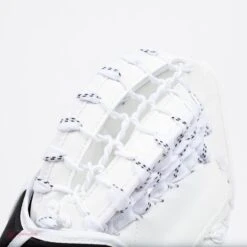 CCM Extreme Flex E4.5 Senior Goalie Catcher - Source Exclusive -Bauer Official Store ccm catchers ccm extreme flex e4 5 senior goalie catcher source exclusive 5323888623682