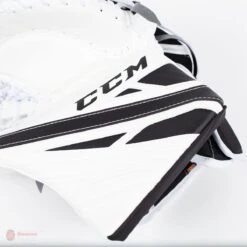 CCM Extreme Flex E4.9 Intermediate Goalie Catcher - Source Exclusive -Bauer Official Store ccm catchers ccm extreme flex e4 9 intermediate goalie catcher source exclusive 5323902353474