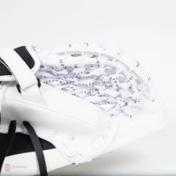 CCM Extreme Flex E4.9 Senior Goalie Catcher - Source Exclusive -Bauer Official Store ccm catchers ccm extreme flex e4 9 senior goalie catcher source exclusive 5323924308034