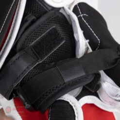 CCM Extreme Flex E5.5 Youth Goalie Catcher -Bauer Official Store ccm catchers ccm extreme flex e5 5 youth goalie catcher 27972558749762