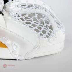 CCM Extreme Flex E5.9 Senior Goalie Catcher -Bauer Official Store ccm catchers ccm extreme flex e5 9 senior goalie catcher 27988525154370