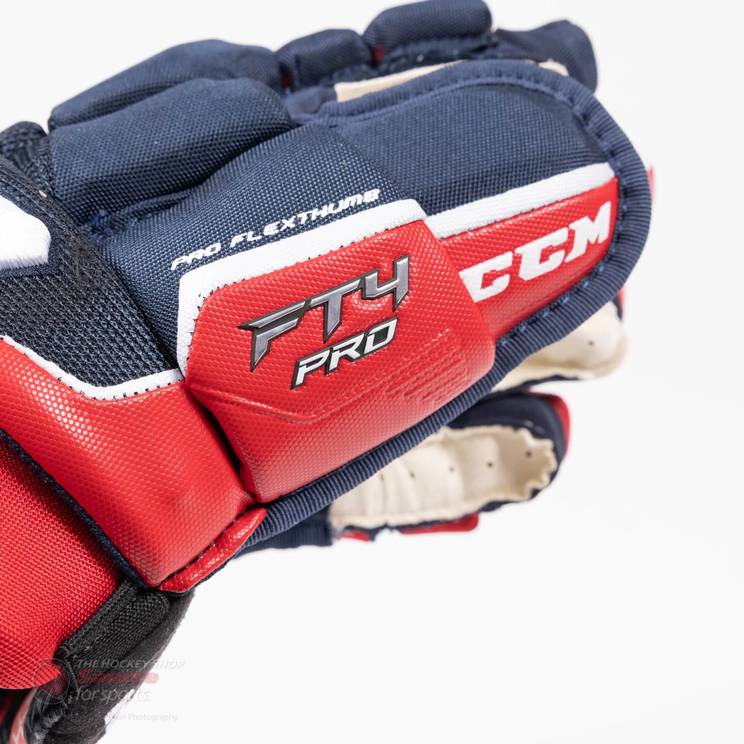 CCM Jetspeed FT4 Pro Junior Hockey Gloves 4 CCM Jetspeed FT4 Pro Junior Hockey Gloves - Image 2