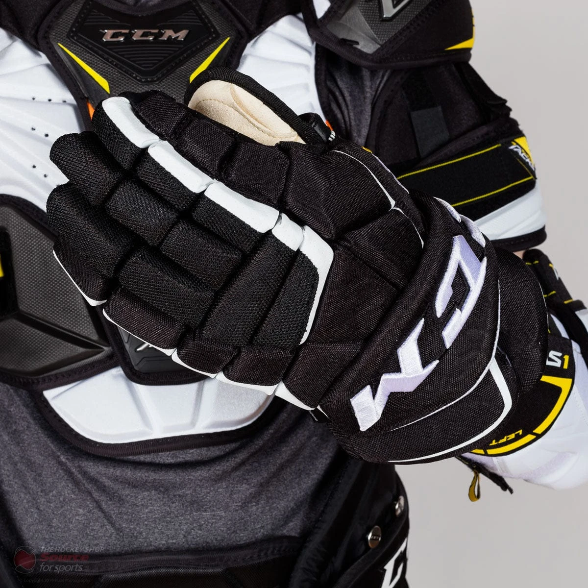 CCM Super Tacks AS1 Senior Hockey Gloves 9 CCM Super Tacks AS1 Senior Hockey Gloves - Image 7