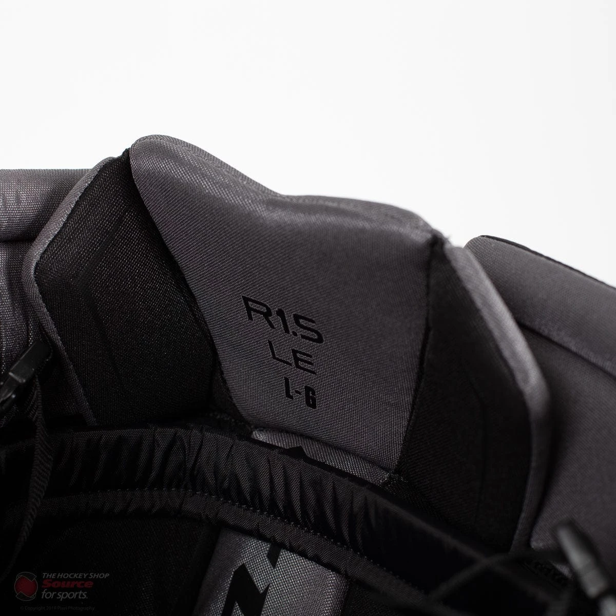 CCM Premier R1.5 LE Junior Goalie Pants 6 CCM Premier R1.5 LE Junior Goalie Pants - Image 4