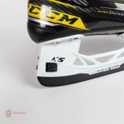 CCM Super Tacks Vector Plus Junior Hockey Skates (2020) 18 CCM Super Tacks Vector Plus Junior Hockey Skates (2020) -Bauer Official Store ccm hockey skates ccm super tacks vector plus junior hockey skates 2020 14781857726530