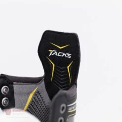 CCM Tacks Vector Plus Junior Hockey Skates (2018) -Bauer Official Store ccm hockey skates ccm tacks vector plus junior hockey skates 2018 4566185115714