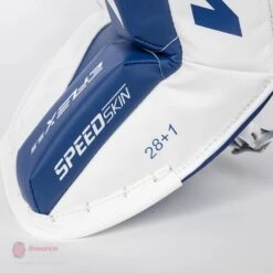 CCM Extreme Flex E5.5 Junior Goalie Leg Pads 26 CCM Extreme Flex E5.5 Junior Goalie Leg Pads -Bauer Official Store ccm leg pads ccm extreme flex e5 5 junior goalie leg pads 27988492910658