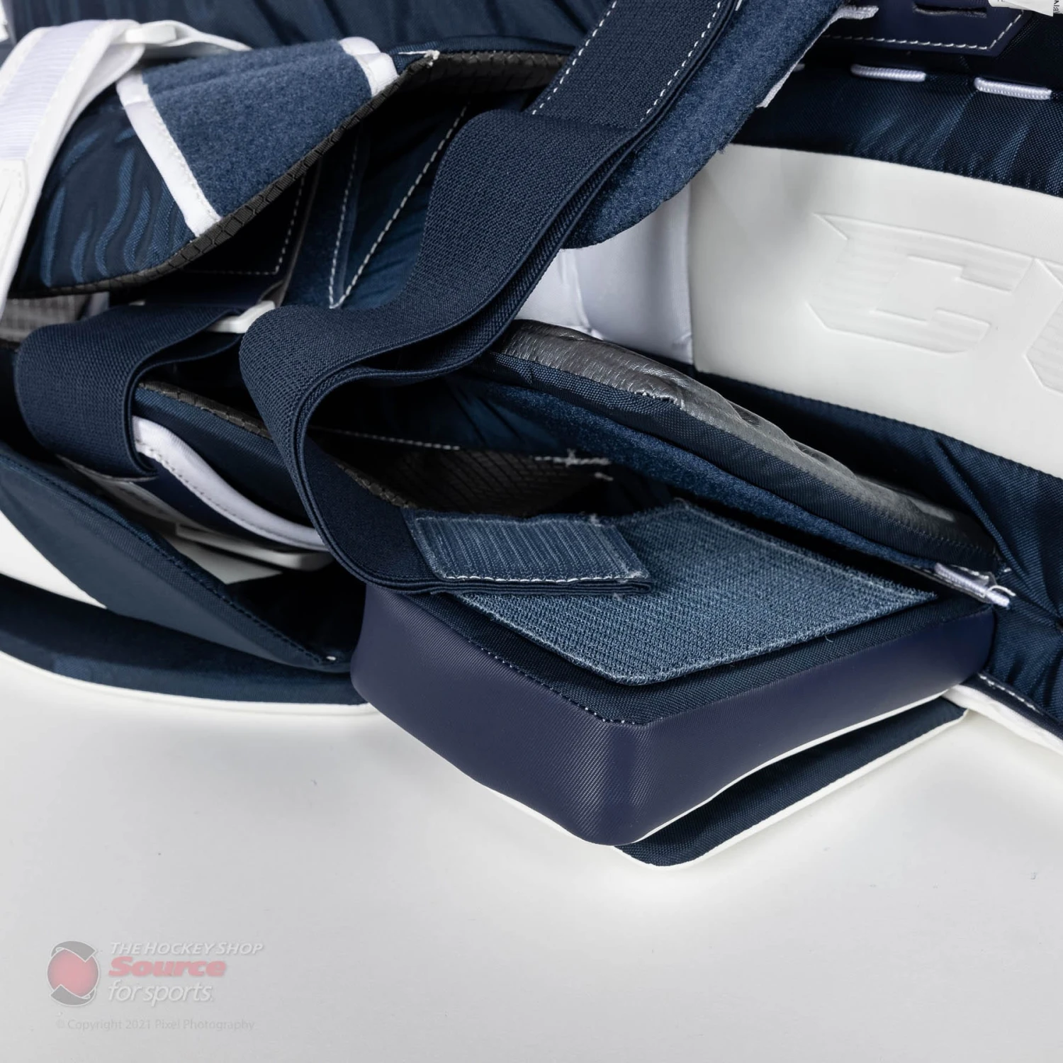 CCM Extreme Flex E5.9 Intermediate Goalie Leg Pads 14 CCM Extreme Flex E5.9 Intermediate Goalie Leg Pads - Image 12