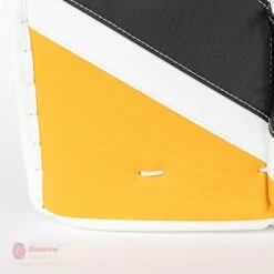 CCM Extreme Flex E5.9 Senior Goalie Leg Pads 26 CCM Extreme Flex E5.9 Senior Goalie Leg Pads -Bauer Official Store ccm leg pads ccm extreme flex e5 9 senior goalie leg pads 27988495466562