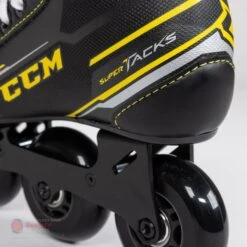 CCM Super Tacks 9350R Youth Roller Hockey Skates -Bauer Official Store ccm roller hockey skates ccm super tacks 9350r youth roller hockey skates 14962063933506