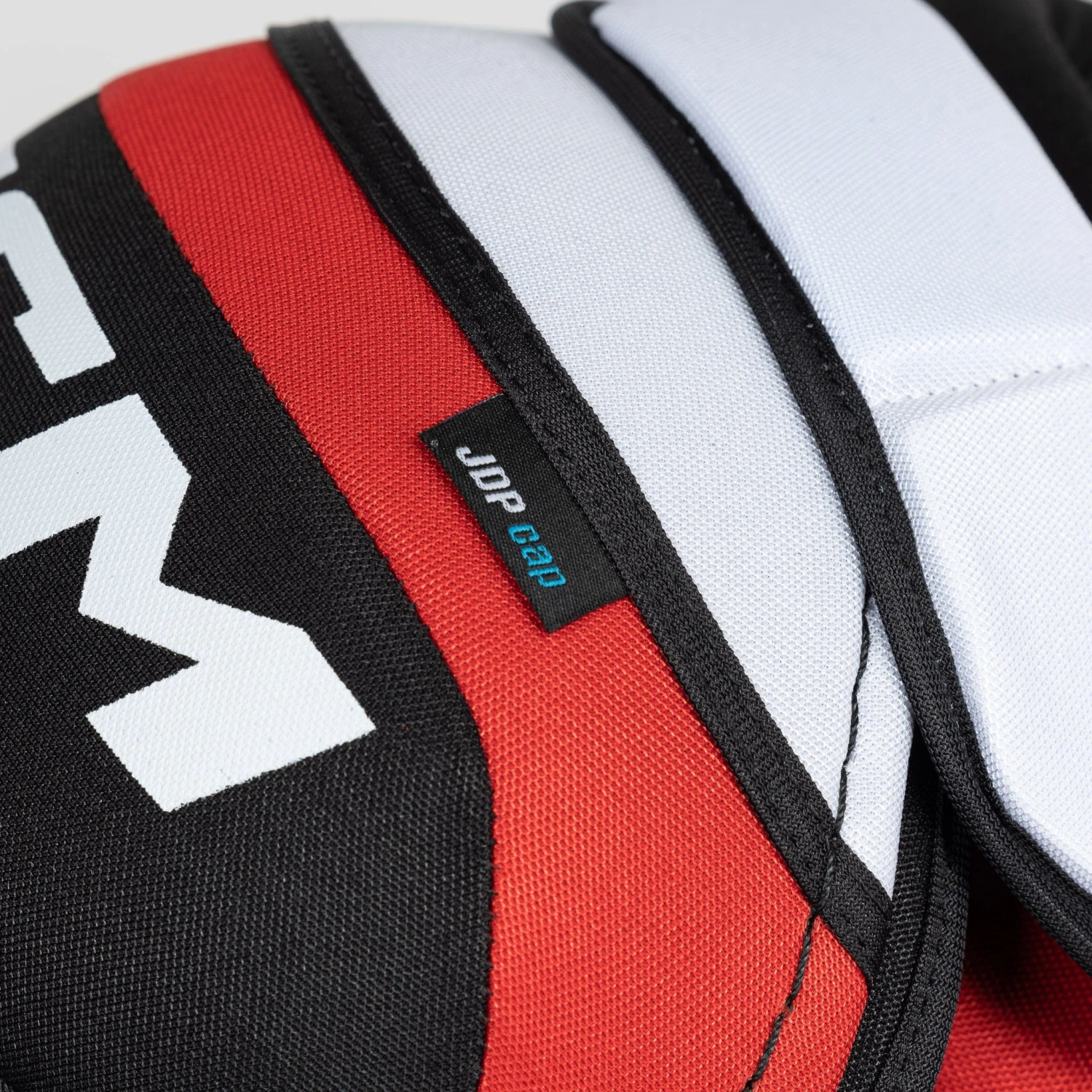 CCM Jetspeed FT680 Senior Hockey Shoulder Pads 13 CCM Jetspeed FT680 Senior Hockey Shoulder Pads - Image 11