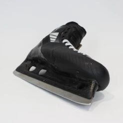 TRUE Senior One Piece Goalie Skates - Pro Stock - Beige Liner - Size 11 -Bauer Official Store true goalie skates true senior one piece goalie skates pro stock beige liner size 11 11 15189156626498