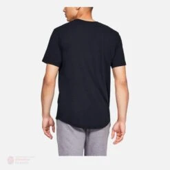 Under Armour Sportstyle Drop Hem Men's Shirt 12 Under Armour Sportstyle Drop Hem Men's Shirt -Bauer Official Store under armour shirts under armour sportstyle drop hem men s shirt 5679476080706