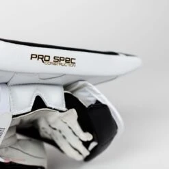 Vaughn Ventus SLR2 Pro Carbon Senior Goalie Blocker -Bauer Official Store vaughn blockers vaughn ventus slr2 pro carbon senior goalie blocker 5312866517058