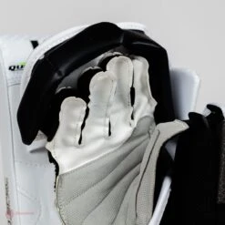 Vaughn Ventus SLR2 Pro Carbon Senior Goalie Blocker -Bauer Official Store vaughn blockers vaughn ventus slr2 pro carbon senior goalie blocker 5312867074114