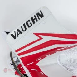 Vaughn Velocity V9 XP Junior Goalie Catcher -Bauer Official Store vaughn catchers vaughn velocity v9 xp junior goalie catcher 14509026377794