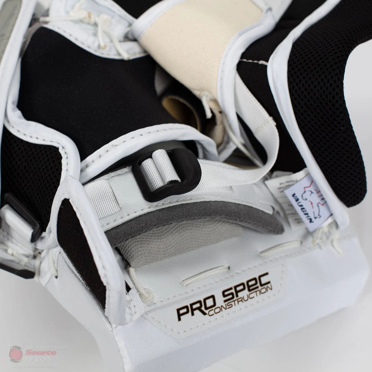 Vaughn Ventus SLR2-ST Pro Carbon Senior Goalie Catcher 17 Vaughn Ventus SLR2-ST Pro Carbon Senior Goalie Catcher - Image 15