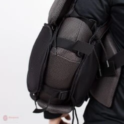 Vaughn Ventus SLR2 Pro Carbon Senior Chest & Arm Protector -Bauer Official Store vaughn chest protectors vaughn ventus slr2 pro carbon senior chest arm protector 5496596496450