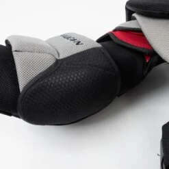 Vaughn Ventus SLR3 Pro Carbon Senior Chest & Arm Protector -Bauer Official Store vaughn chest protectors vaughn ventus slr3 pro carbon senior chest arm protector 29106304745538