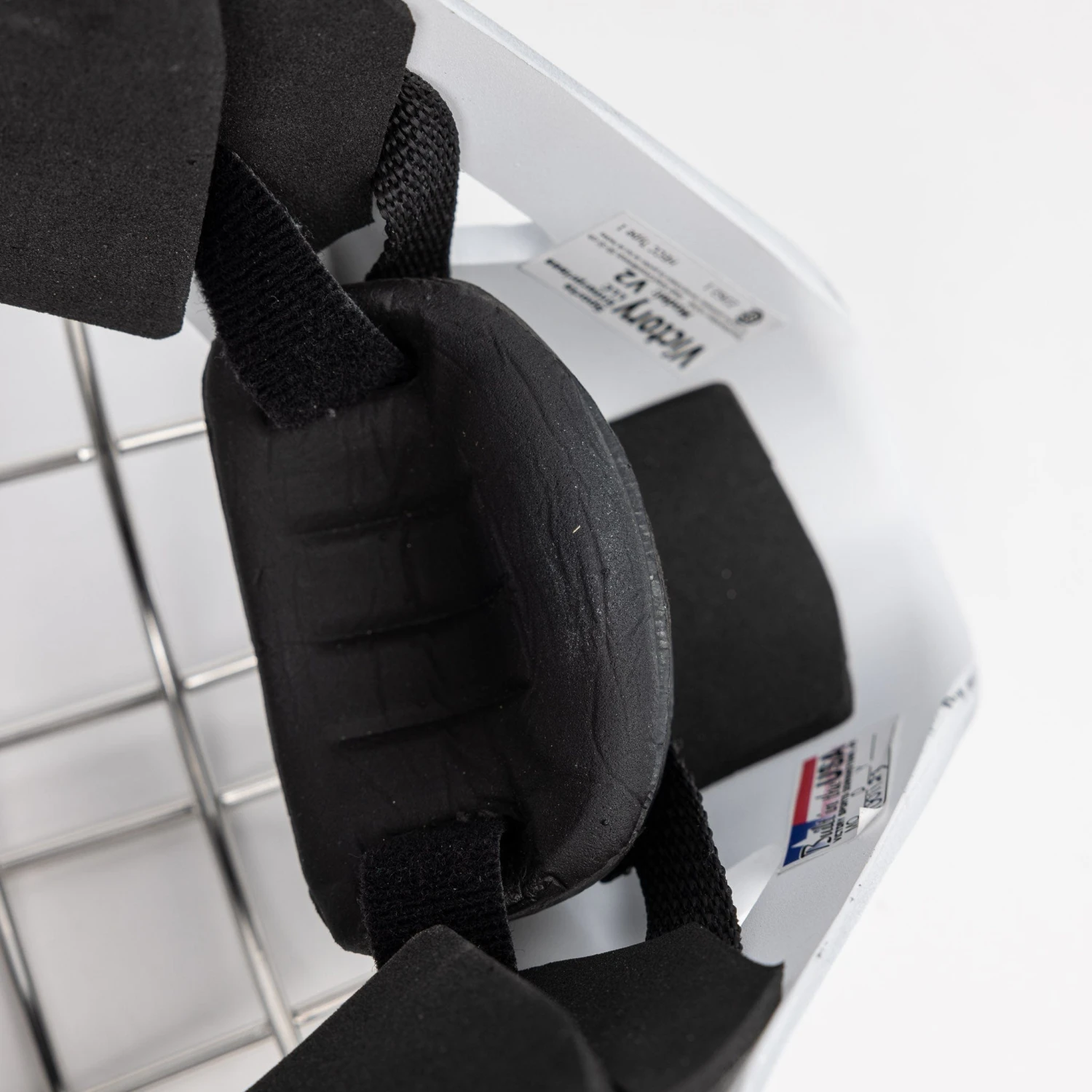 Victory V2 Junior Goalie Mask 15 Victory V2 Junior Goalie Mask - Image 13