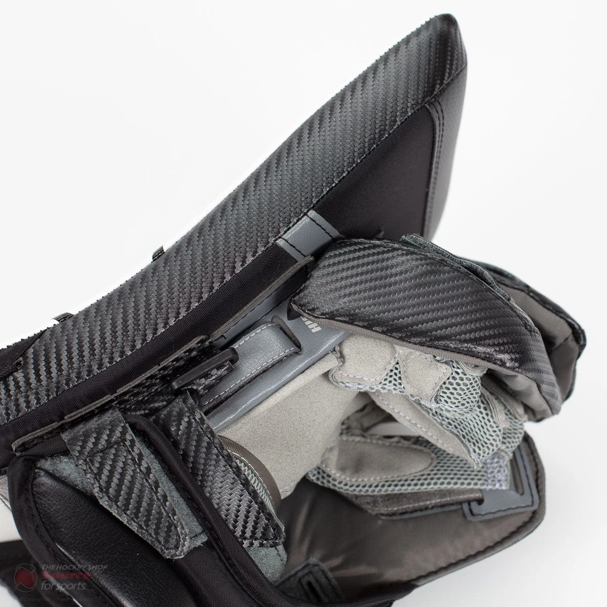 Warrior Ritual GT2 Intermediate Goalie Blocker - Source Exclusive 6 Warrior Ritual GT2 Intermediate Goalie Blocker - Source Exclusive - Image 4