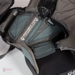 Warrior Ritual G5 Pro Senior Goalie Catcher 32 Warrior Ritual G5 Pro Senior Goalie Catcher -Bauer Official Store warrior catchers warrior ritual g5 pro senior goalie catcher 14051005333570