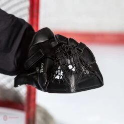 Warrior Ritual GT2 Pro Senior Goalie Catcher -Bauer Official Store warrior catchers warrior ritual gt2 pro senior goalie catcher 5024687390786