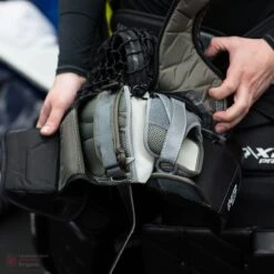 Warrior Ritual GT2 Pro Senior Goalie Catcher -Bauer Official Store warrior catchers warrior ritual gt2 pro senior goalie catcher 5024687423554